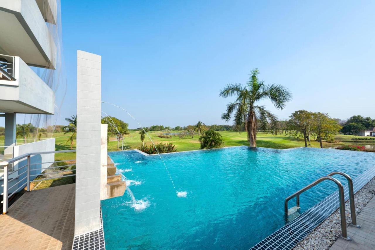Uniland Golf & Resort Nakhon Pathom Ngoại thất bức ảnh